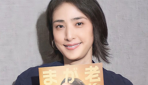 天海祐希新戲為養老金奔忙；戲外感嘆50後選擇變少，生活反而更輕鬆