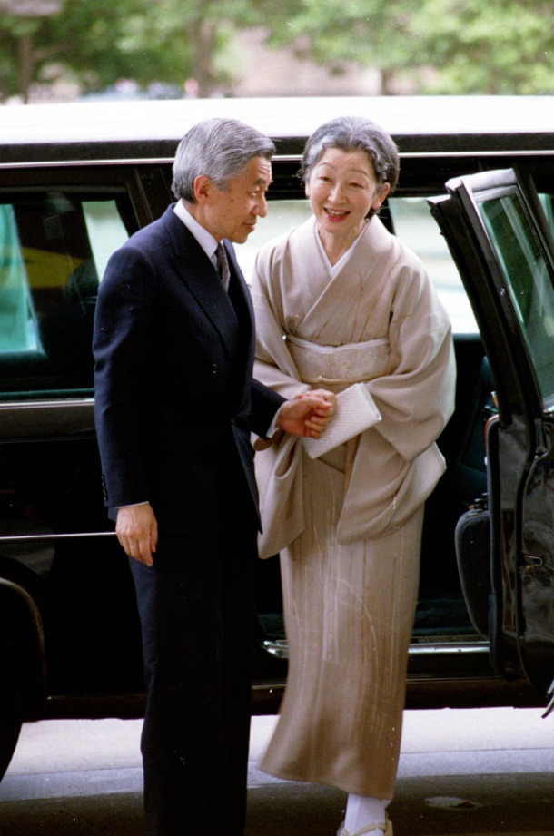 日本美智子皇后不與皇室妥協 曾絕食爭取親自哺育小孩