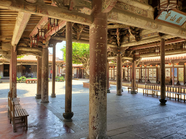鹿港龍山寺