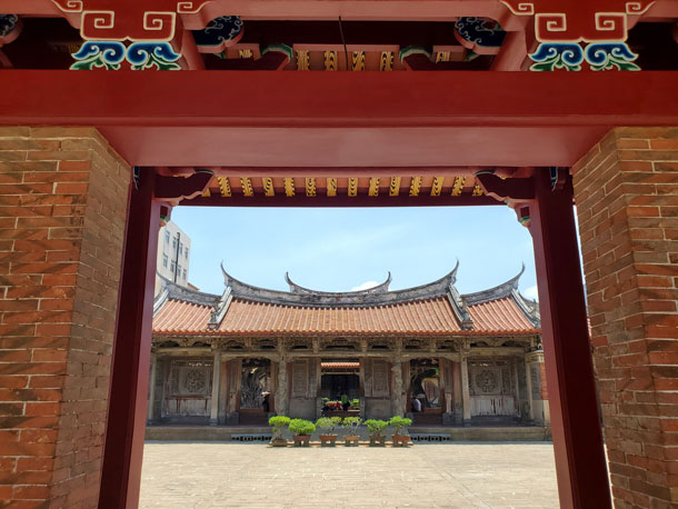 鹿港龍山寺